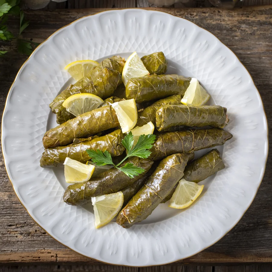 sarma-antalya-ev-yemekleri-uzum-yaprak-sarmasi-etsiz